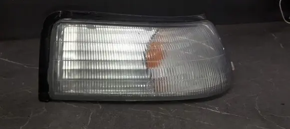 Mazda 626 Front indicator light 018-50858b
