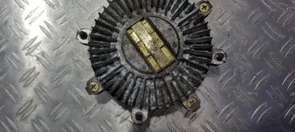 Mitsubishi Pajero Viscous fan clutch 