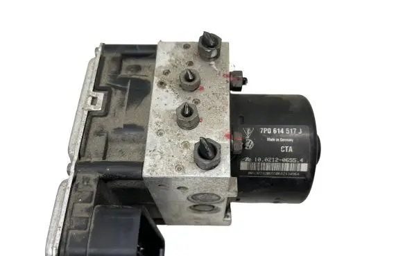 Volkswagen Touareg II ABS Pump 7P0907379J 7P0614517J
