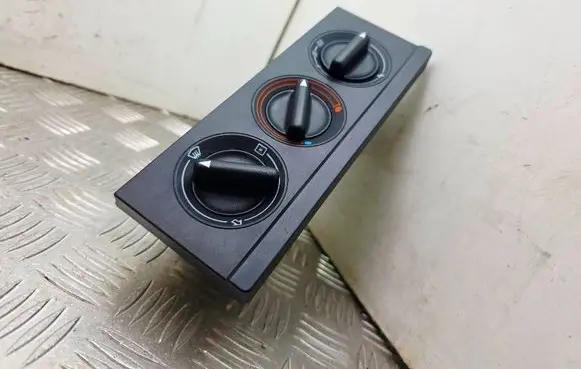 Audi Cabriolet B3 8G Climate control unit