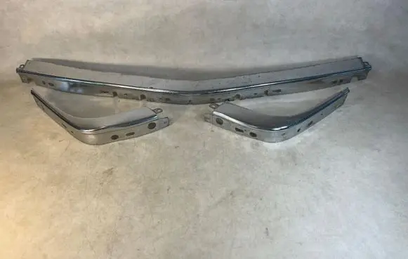BMW 7 E23 Front bumper 51111880561