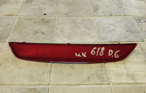 Rear tail light reflector