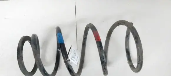 Toyota Previa (XR30, XR40) II Front coil spring