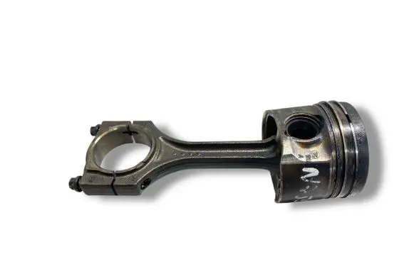 Toyota Avensis T270 Piston with connecting rod 1ww