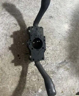 Seat Toledo II (1M) Wiper turn signal indicator stalk/switch 8L0953513G 1183992 010498R01