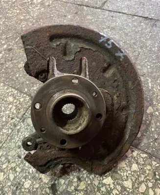 Renault Scenic II - Grand scenic II Front wheel hub