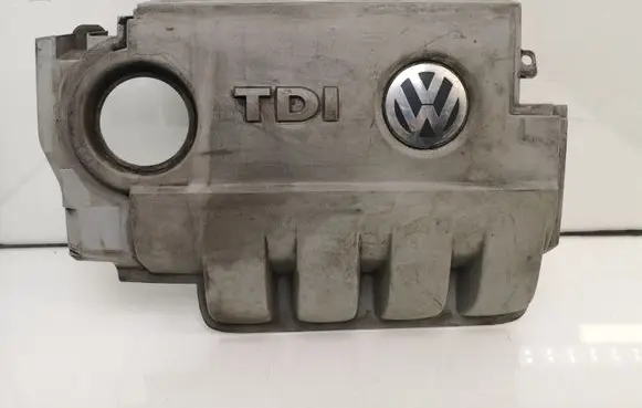 Volkswagen Touran I Engine cover (trim) 03G103967N 03G103967C 03G103967P