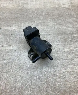 Renault Megane III Turbo solenoid valve 7700113709