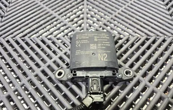 Lexus NX Blind spot module 8816278020 10R047527 2021SC077