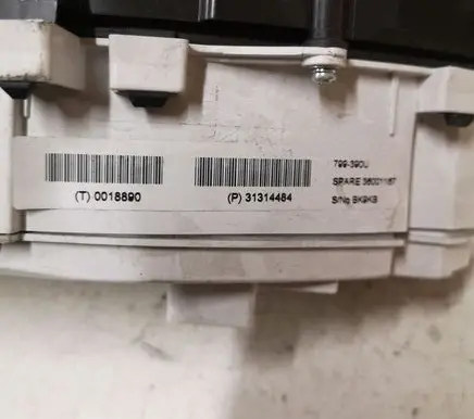 Volvo V40 Speedometer (instrument cluster) 31314484 799390U