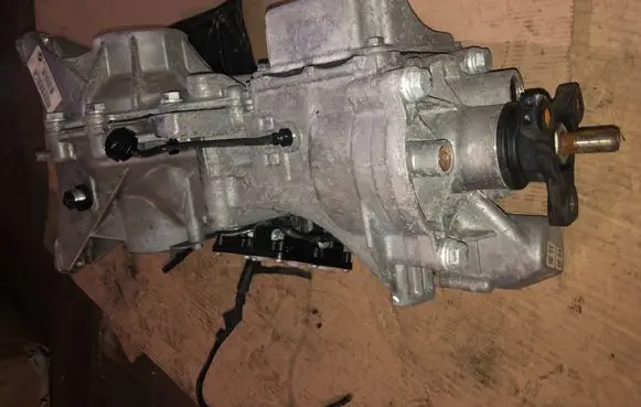 BMW 1 F40 Rear differential 8834438 0820082102020000 E1F000174