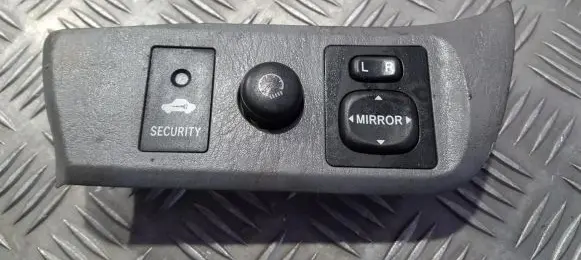 Toyota RAV 4 (XA20) Wing mirror switch 5544642010 55446-42010