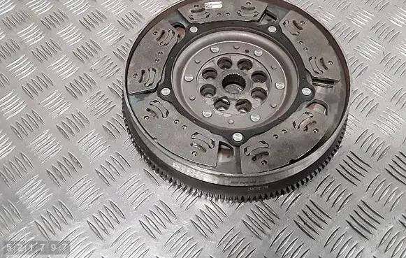 BMW 2 F46 Flywheel 13103810