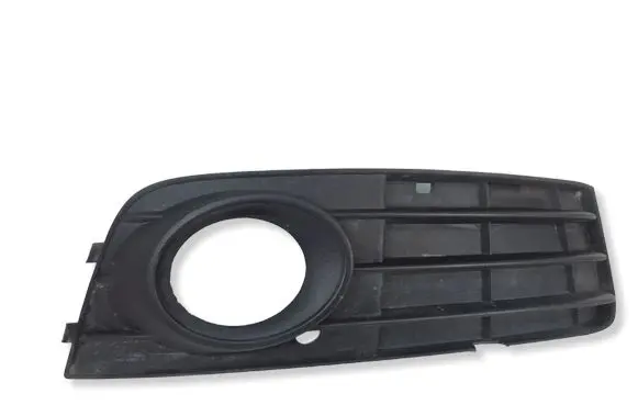Audi A4 S4 B8 8K Front fog light trim/grill 8K0807682A