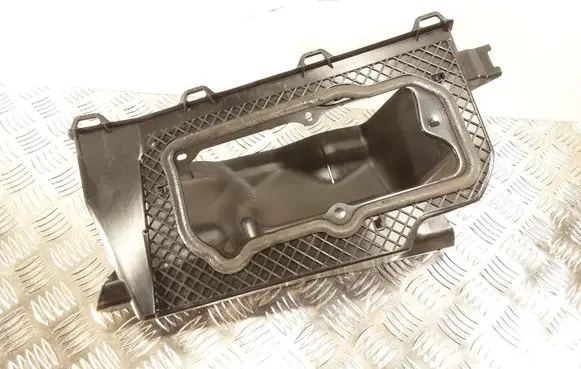 Volvo V60 Intercooler air guide/duct channel 32219198
