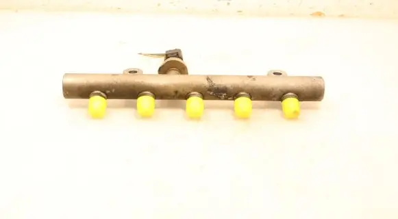 Fuel main line pipe