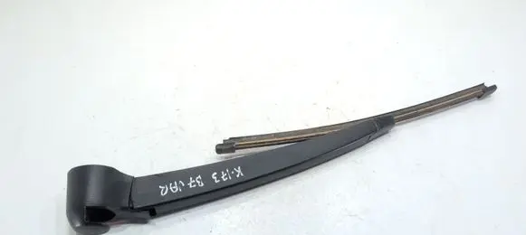Volkswagen PASSAT B7 Rear wiper blade arm 