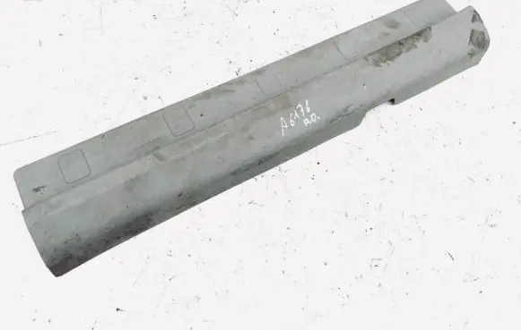 Nissan X-Trail T30 Front sill trim cover 769518H300
