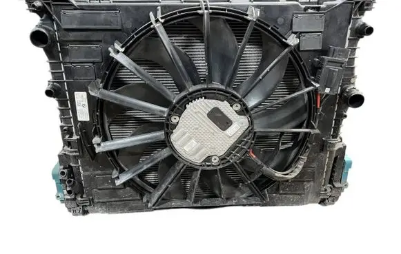BMW 5 G30 G31 G38 Radiator set 17118484639 17118576820 17427953399