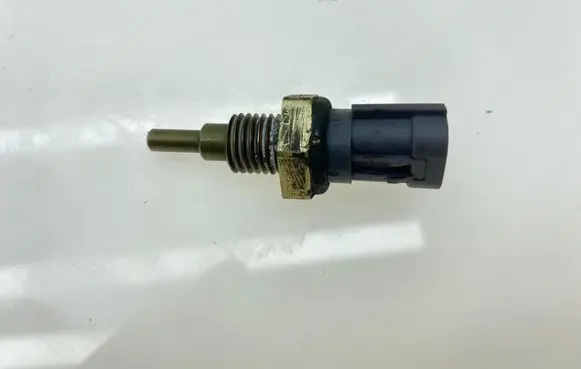 Subaru Impreza III Coolant temperature sensor 22630AA140 22630AA