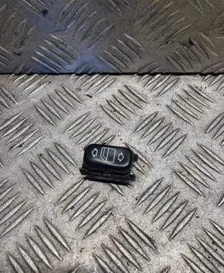 Mercedes-Benz S W220 Electric window control switch 2208201210 A2208201210