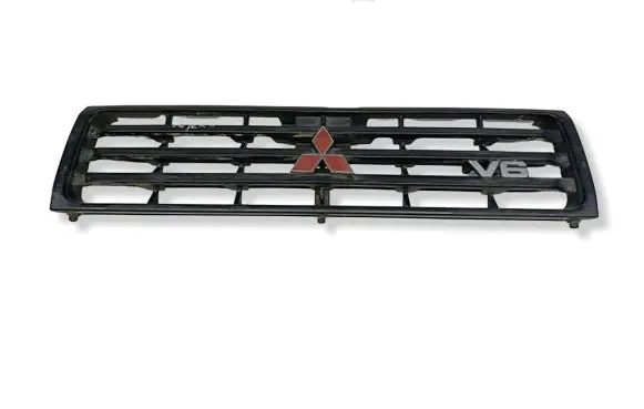 Mitsubishi Pajero Front grill MB645720