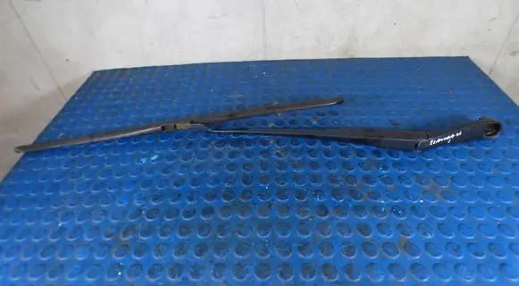 Hyundai Elantra VI Front wiper blade arm CARTXXCX