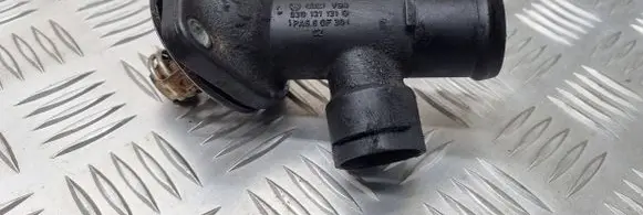 Thermostat/thermostat housing