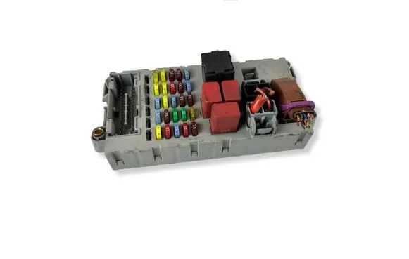 Fiat Idea Fuse module 51732919 979907