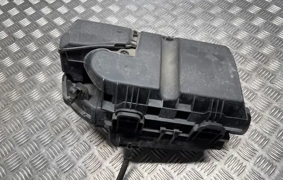 Opel Grandland X Air filter box 9828002080