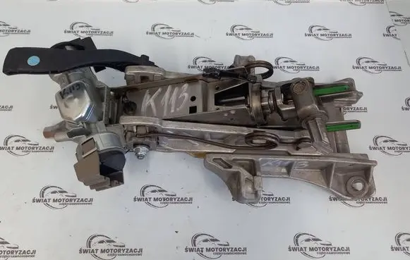 Ford Focus Steering wheel axle BV6N-3C529-BF