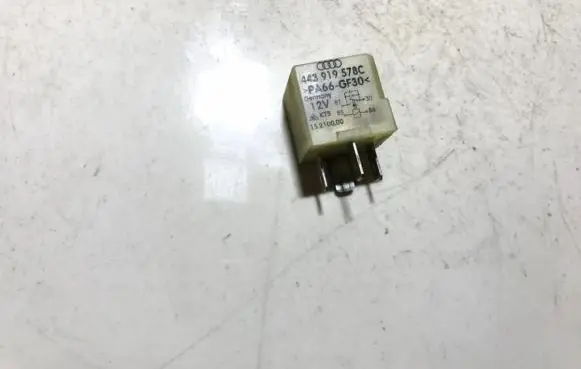Volkswagen PASSAT B5.5 Other relay 443919578c