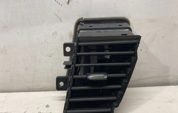 Opel Grandland X Dashboard side air vent grill/cover trim YP00062877