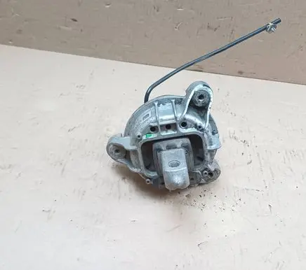 BMW 5 F10 F11 Engine mount bracket 6775918