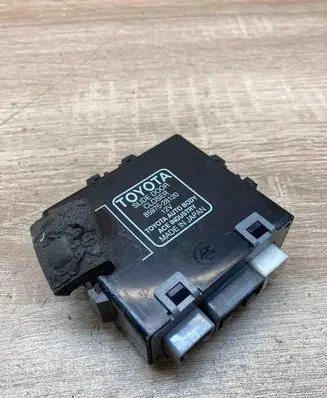 Toyota Previa (XR30, XR40) II Door central lock control unit/module 8597528120