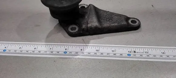 Audi A6 S6 C5 4B Engine mounting bracket 8D0199343J 8D0199339F
