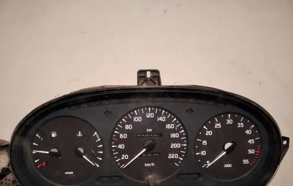Renault Scenic I Speedometer (instrument cluster)