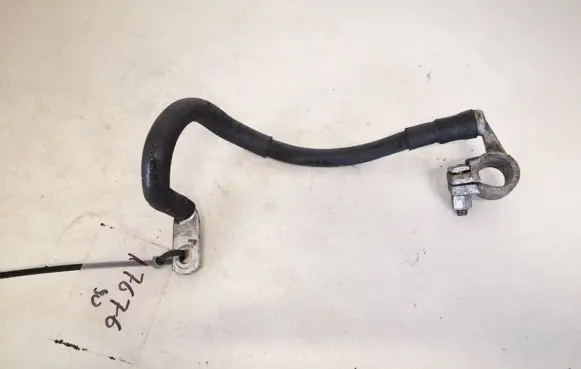 Volkswagen PASSAT B6 Positive cable (battery)