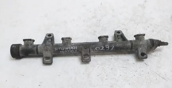 Hyundai Matrix Fuel main line pipe