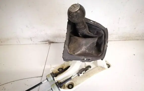 Suzuki SX4 S-Cross Gear shifter/selector 03003yaa000 03-003-yaa-000