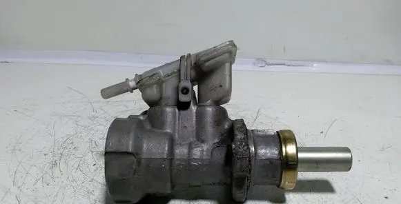 Ford Focus Master brake cylinder 21030399