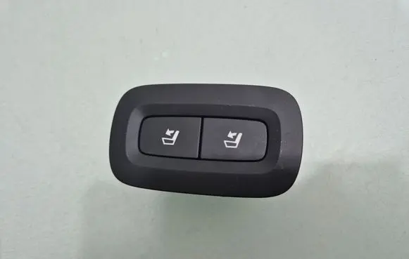 Volvo S60 Seat control switch 31433641
