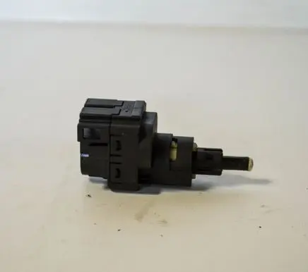 Volkswagen Polo Other devices 6Q0945511