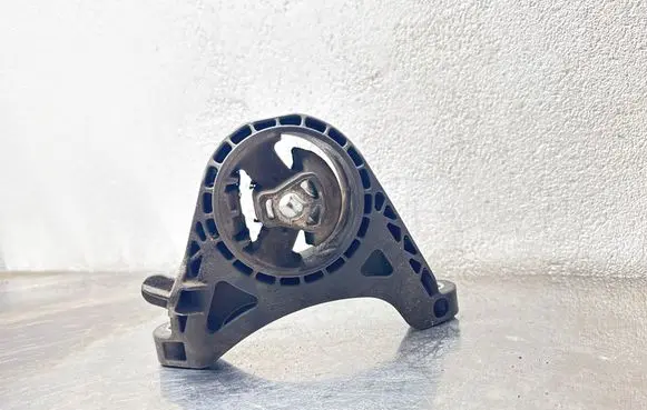 Opel Insignia A Engine mount bracket 13227769