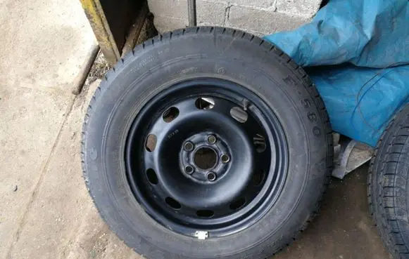Volkswagen Golf IV R14 spare wheel 17580R14