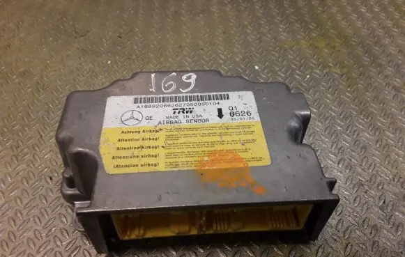 Mercedes-Benz A W169 Airbag control unit/module 1698206626