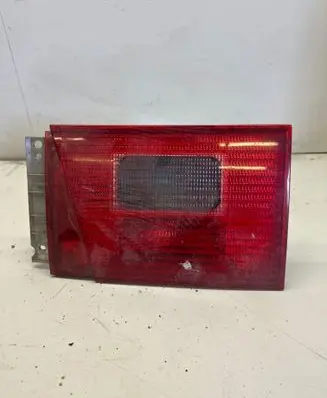 Tailgate rear/tail lights