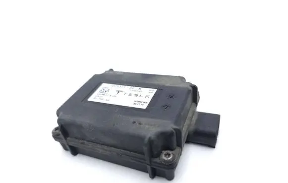 Tesla Model S Other control units/modules 100537100B 9600096AAF P1028C31B9