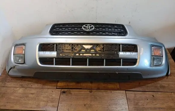 Toyota RAV 4 (XA20) Front bumper