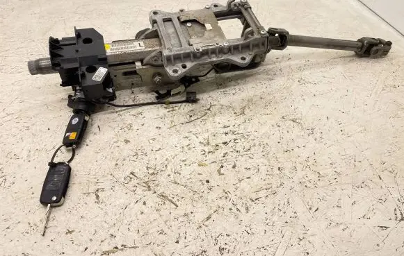 Volkswagen Tiguan Steering wheel axle 5N1419502B